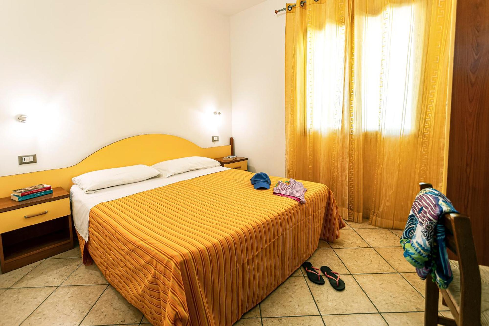 Residenza Marinella Aparthotel Zambrone Exterior photo