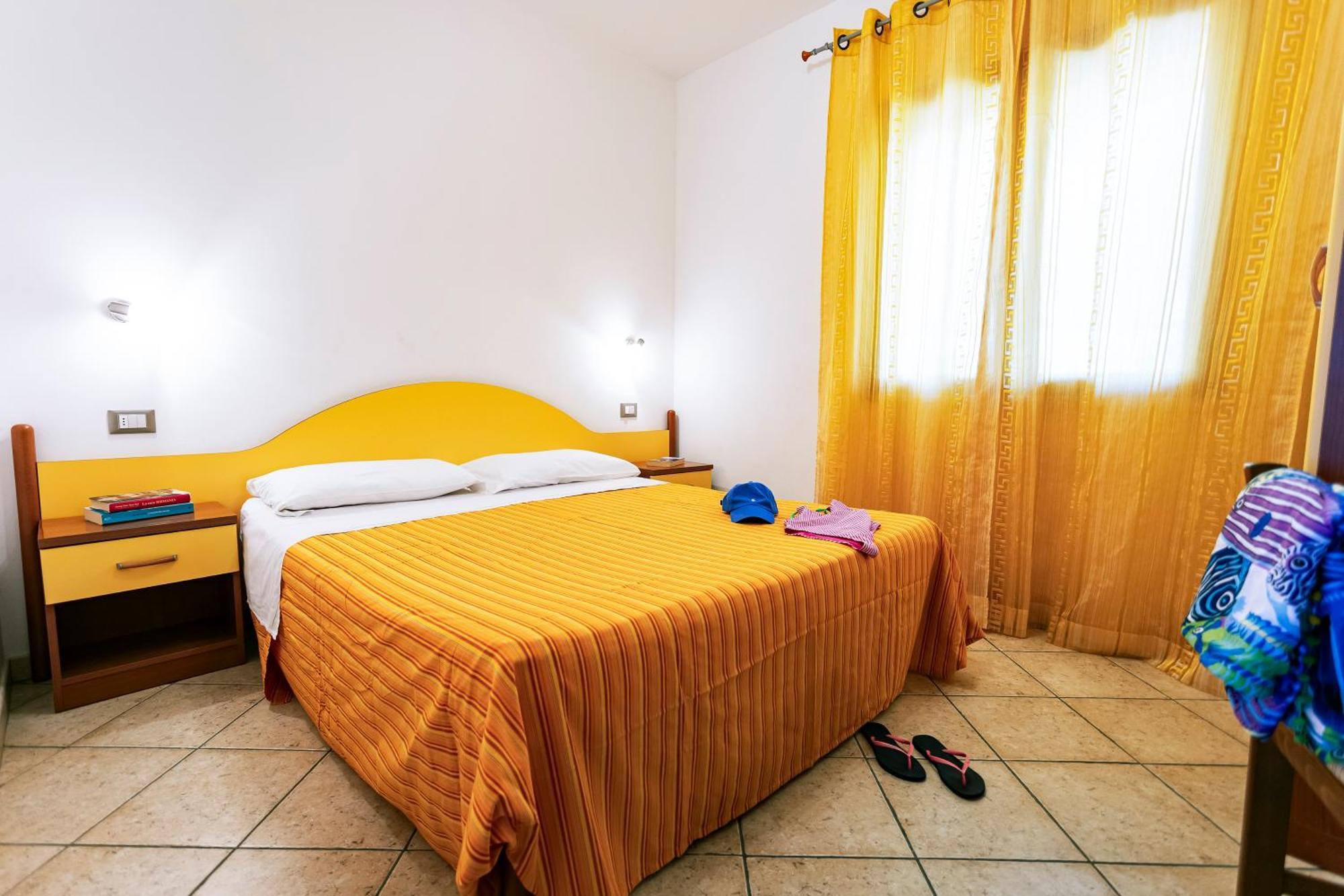 Residenza Marinella Aparthotel Zambrone Exterior photo