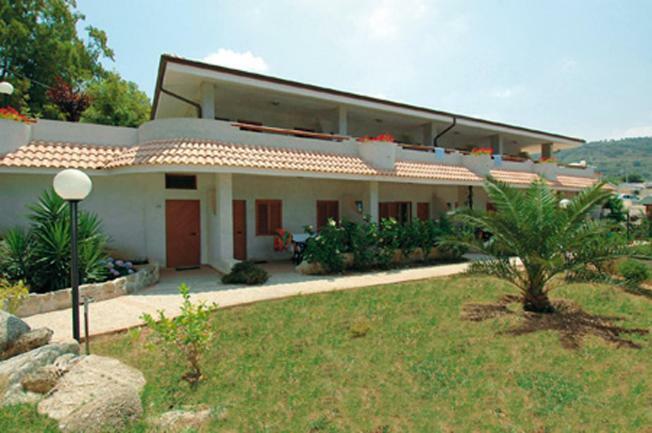 Residenza Marinella Aparthotel Zambrone Exterior photo