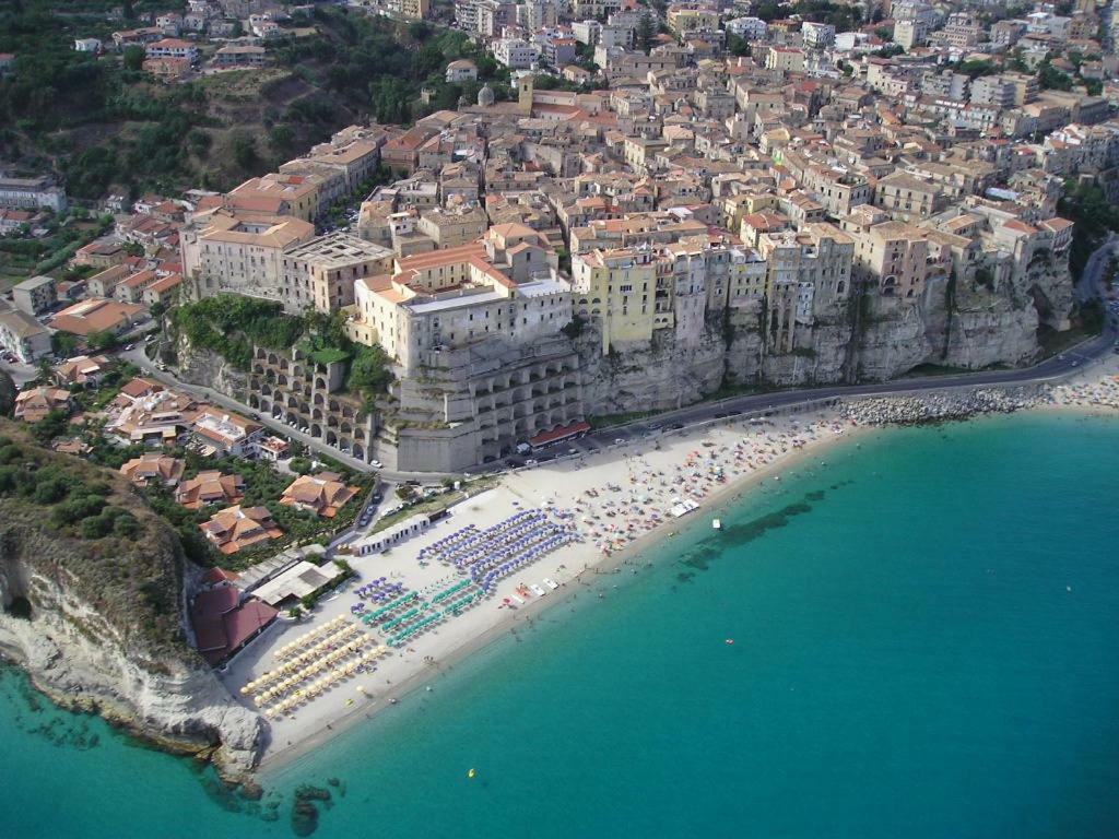 Residenza Marinella Aparthotel Zambrone Exterior photo